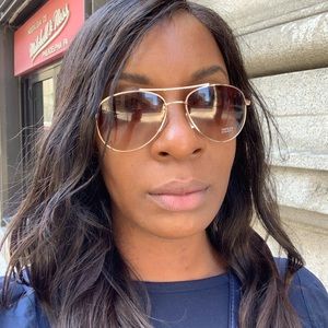 Meet your Posher, Nicky